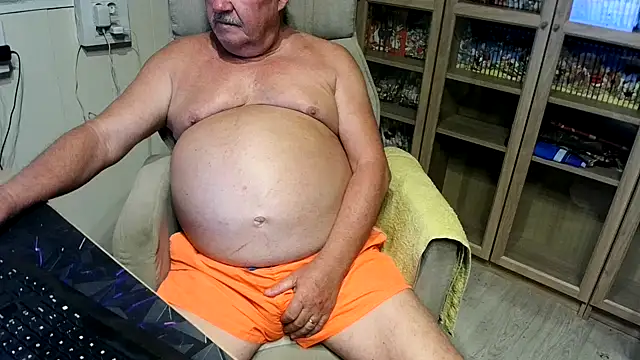 Snapshot of barenfan chatting on 11-11-25, 07:14 barenfan online show from 11-11-25, 07:14