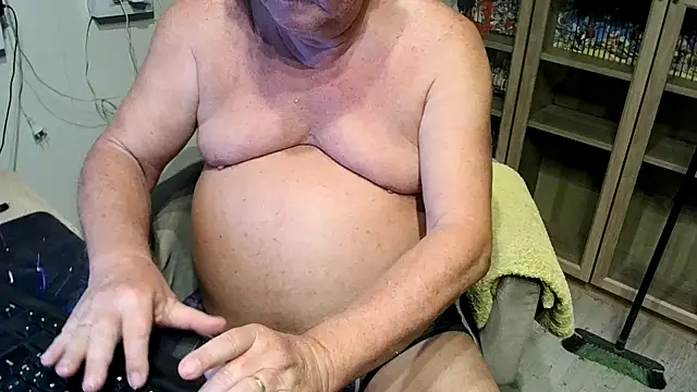 Snapshot of barenfan chatting on 11-21-25, 09:35 barenfan online show from 11-21-25, 09:35