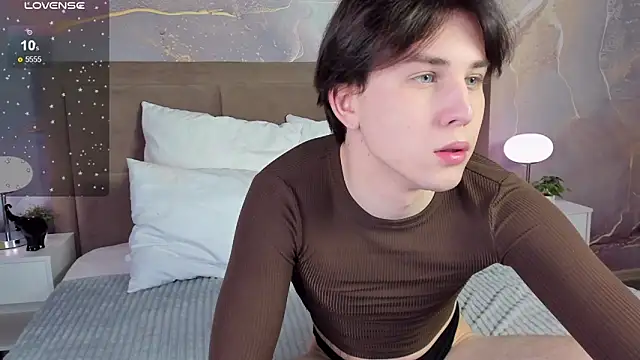 AdrianoAubert online show from 03-17-25, 03:14