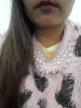 Snapshot of Deepcha1991 chatting on 02-07-25, 09:15 Deepcha1991 online show from 02-07-25, 09:15