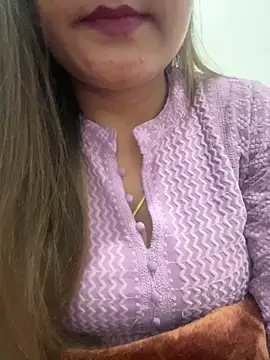 Snapshot of Deepcha1991 chatting on 03-02-25, 10:38 Deepcha1991 online show from 03-02-25, 10:38