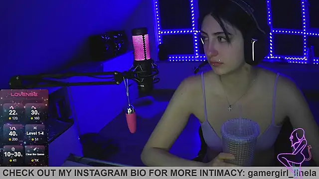 Snapshot of Gamergirl-Linela chatting on 09-13-25, 04:01 Gamergirl-Linela online show from 09-13-25, 04:01
