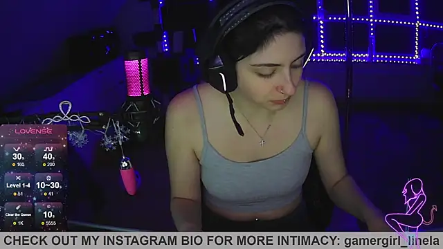 Snapshot of Gamergirl-Linela chatting on 11-18-25, 05:17 Gamergirl-Linela online show from 11-18-25, 05:17