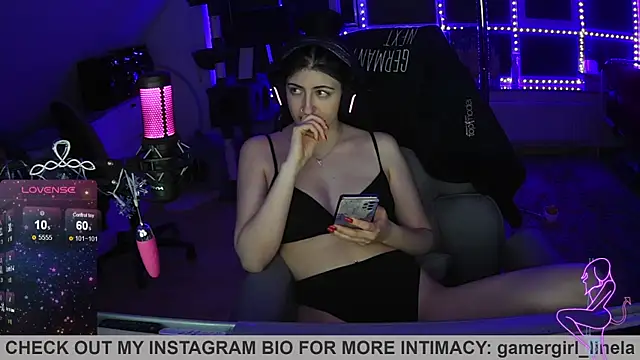 Snapshot of Gamergirl-Linela chatting on 12-02-25, 05:52 Gamergirl-Linela online show from 12-02-25, 05:52