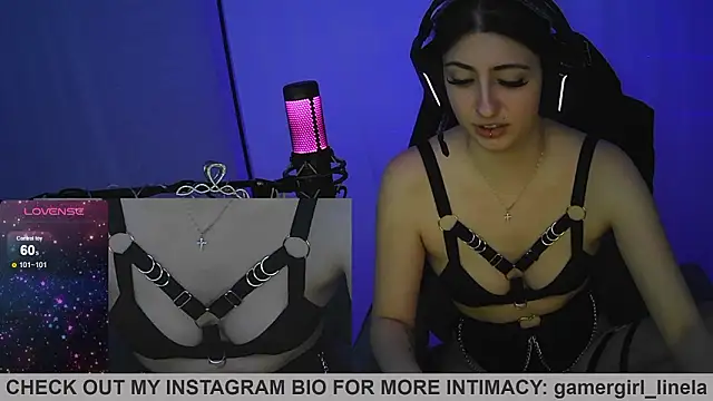 Snapshot of Gamergirl-Linela chatting on 01-16-26, 10:03 Gamergirl-Linela online show from 01-16-26, 10:03