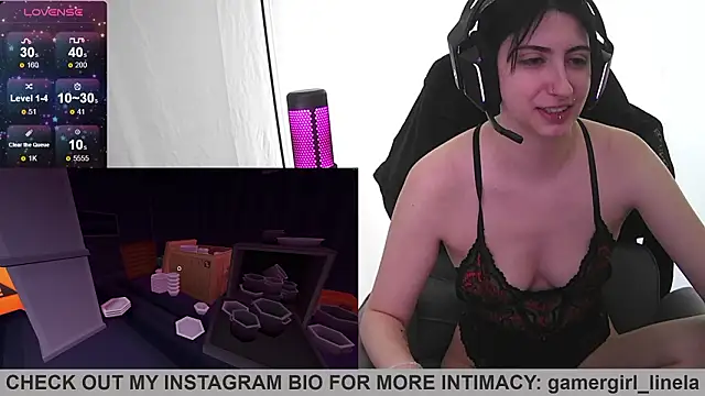 Snapshot of Gamergirl-Linela chatting on 03-08-26, 02:10 Gamergirl-Linela online show from 03-08-26, 02:10