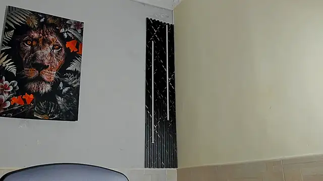 Snapshot of Luke_davis01 chatting on 02-28-25, 01:03 Luke davis01 online show from 02-28-25, 01:03