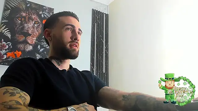 Snapshot of Luke_davis01 chatting on 03-18-25, 01:31 Luke davis01 online show from 03-18-25, 01:31
