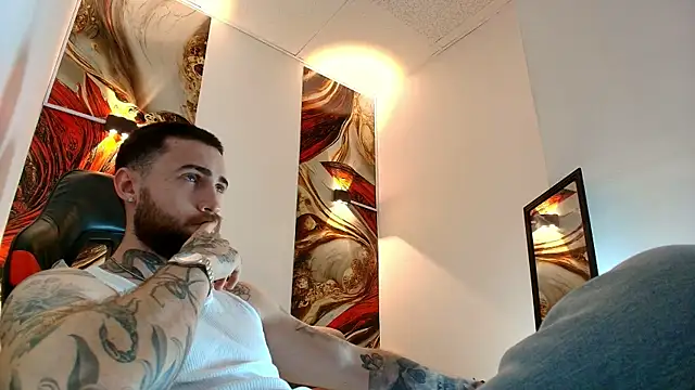 Luke davis01 online show from 04-15-26, 01:07