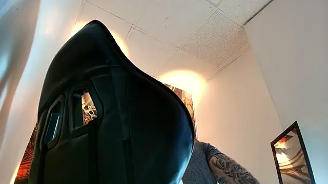 Luke davis01 online show from 04-16-26, 01:01