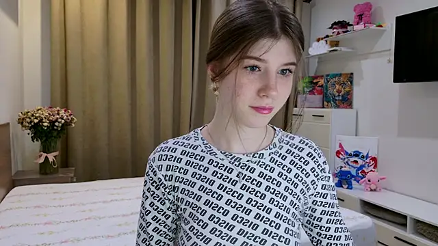 Snapshot of Bella_amory chatting on 03-11-26, 09:10 Bella amory online show from 03-11-26, 09:10