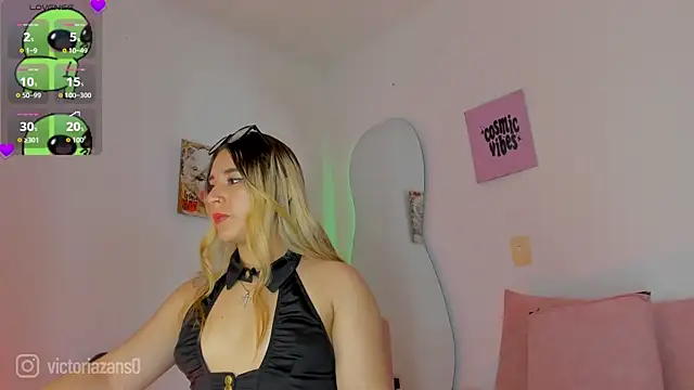 Snapshot of Vickyallien chatting on 05-15-26, 03:19 Vickyallien online show from 05-15-26, 03:19