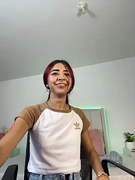 Snapshot of Mirandaa_Rogers chatting on 01-13-26, 07:08 Mirandaa Rogers online show from 01-13-26, 07:08