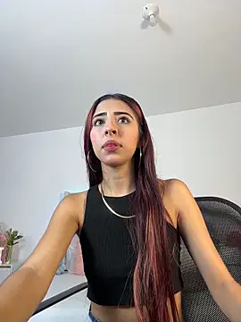 Snapshot of Mirandaa_Rogers chatting on 02-01-26, 02:48 Mirandaa Rogers online show from 02-01-26, 02:48