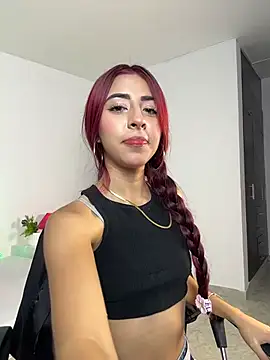 Snapshot of Mirandaa_Rogers chatting on 02-20-26, 07:03 Mirandaa Rogers online show from 02-20-26, 07:03