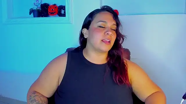 KourtneyEvans online show from 10-23-25, 03:33