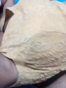 Snapshot of simrun70 chatting on 11-01-25, 07:49 simrun70 online show from 11-01-25, 07:49