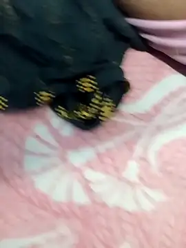 Snapshot of simrun70 chatting on 11-18-25, 12:16 simrun70 online show from 11-18-25, 12:16