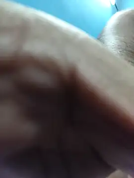 Snapshot of simrun70 chatting on 01-12-26, 11:54 simrun70 online show from 01-12-26, 11:54