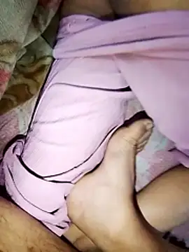 Snapshot of simrun70 chatting on 02-08-26, 11:19 simrun70 online show from 02-08-26, 11:19