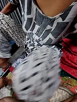 Snapshot of simrun70 chatting on 02-28-26, 11:50 simrun70 online show from 02-28-26, 11:50