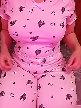Snapshot of Malika-697 chatting on 08-06-26, 11:28 Malika-697 online show from 08-06-26, 11:28