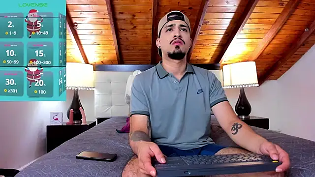 Snapshot of Sebastian_Berne chatting on 12-14-25, 06:34 Sebastian Berne online show from 12-14-25, 06:34