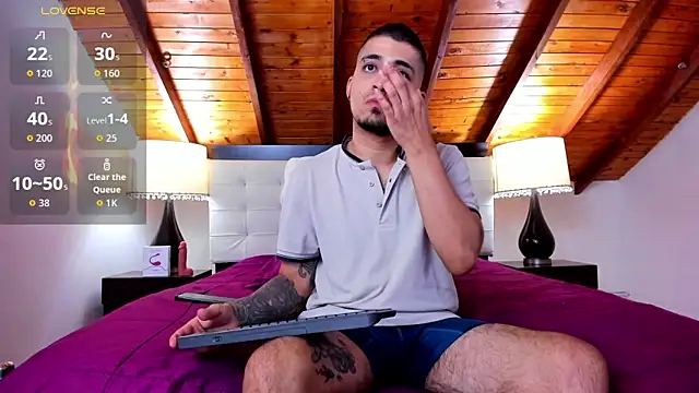 Snapshot of Sebastian_Berne chatting on 02-13-26, 06:59 Sebastian Berne online show from 02-13-26, 06:59