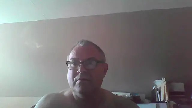 mkestr69 online show from 09-15-25, 02:50