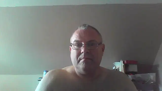 mkestr69 online show from 09-24-25, 03:48