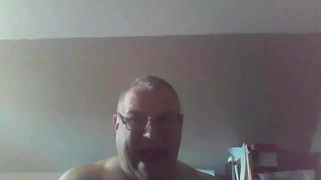 mkestr69 online show from 09-25-25, 05:49