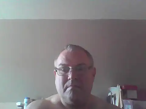 mkestr69 online show from 10-30-25, 03:35