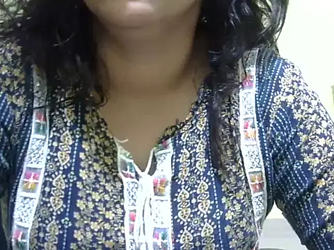 Your cutiepie  online show from 11-01-25, 11:01