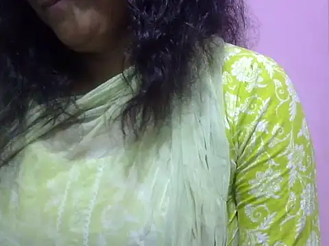 Your cutiepie  online show from 04-26-26, 05:43