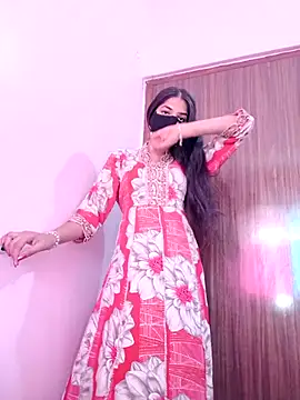 Snapshot of shnaz_1 chatting on 10-19-25, 06:58 shnaz 1 online show from 10-19-25, 06:58