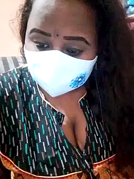 Snapshot of dolly_telugu01 chatting on 02-24-25, 06:36 dolly telugu01 online show from 02-24-25, 06:36