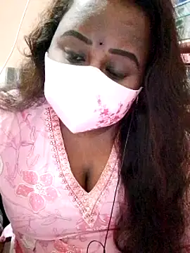 Snapshot of dolly_telugu01 chatting on 03-07-25, 10:32 dolly telugu01 online show from 03-07-25, 10:32