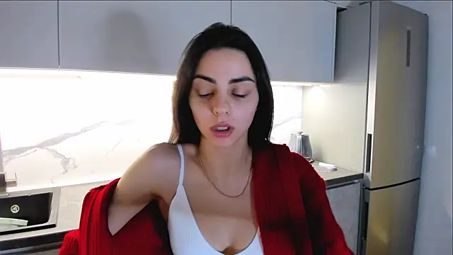 Snapshot of EmiliaZen chatting on 02-15-25, 05:07 EmiliaZen online show from 02-15-25, 05:07