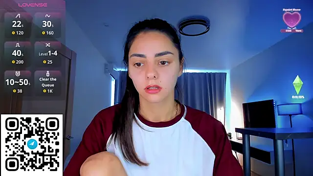 Snapshot of EmiliaZen chatting on 09-13-25, 11:32 EmiliaZen online show from 09-13-25, 11:32