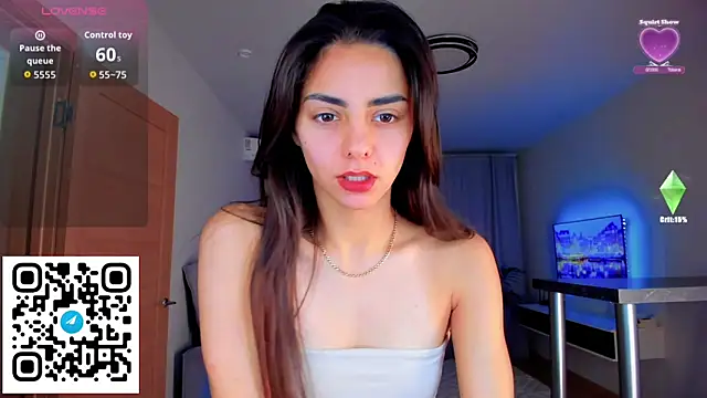 Snapshot of EmiliaZen chatting on 10-17-25, 05:48 EmiliaZen online show from 10-17-25, 05:48