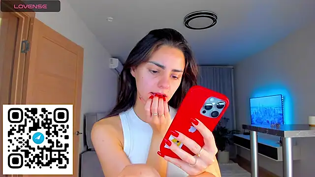 Snapshot of EmiliaZen chatting on 11-09-25, 04:49 EmiliaZen online show from 11-09-25, 04:49