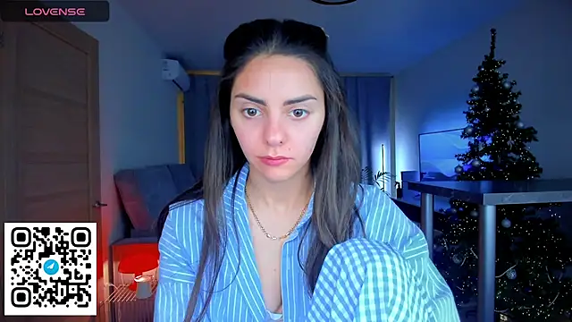 Snapshot of EmiliaZen chatting on 01-09-26, 10:55 EmiliaZen online show from 01-09-26, 10:55