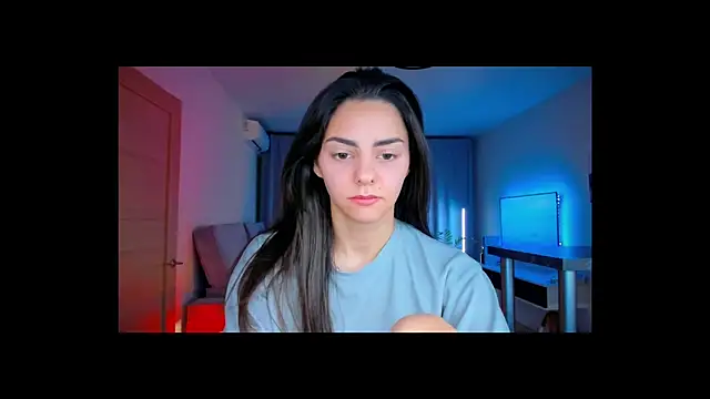 Snapshot of EmiliaZen chatting on 02-07-26, 03:05 EmiliaZen online show from 02-07-26, 03:05