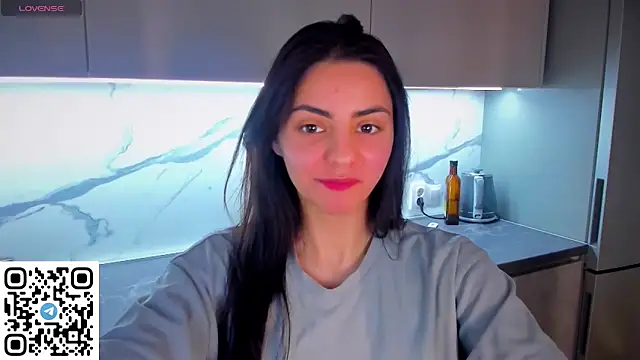 EmiliaZen online show from 04-29-26, 07:20