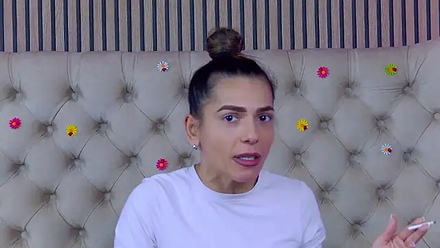 Snapshot of PlayfulShow chatting on 01-17-26, 11:48 PlayfulShow online show from 01-17-26, 11:48