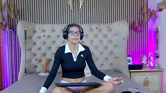 Snapshot of PlayfulShow chatting on 02-25-26, 02:37 PlayfulShow online show from 02-25-26, 02:37