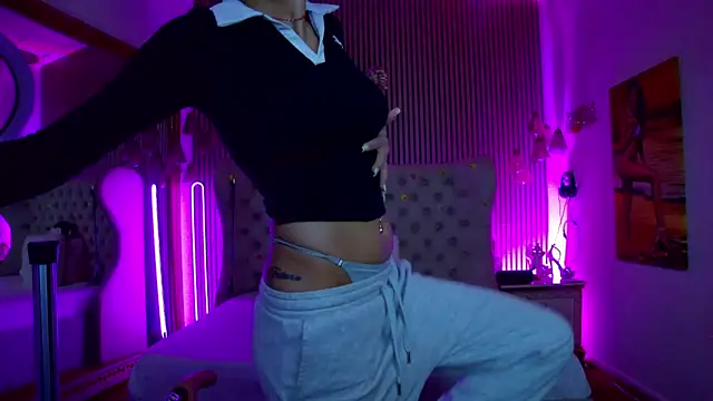 Snapshot of PlayfulShow chatting on 03-08-26, 12:53 PlayfulShow online show from 03-08-26, 12:53