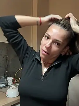 Snapshot of PlayfulShow chatting on 03-11-26, 06:08 PlayfulShow online show from 03-11-26, 06:08