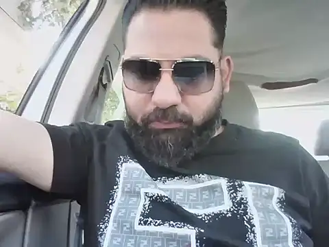 Snapshot of Armand66_ chatting on 09-24-25, 08:50 Armand66 online show from 09-24-25, 08:50