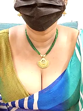 niiveditha online show from 02-17-25, 07:53